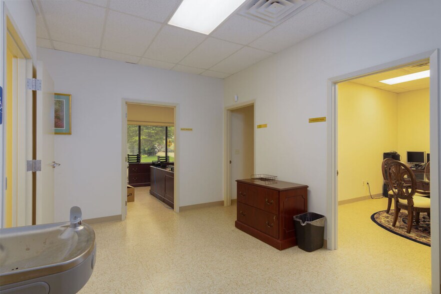 More Photos Of 405 Enterprise St, Longview Warehouse For Sale
