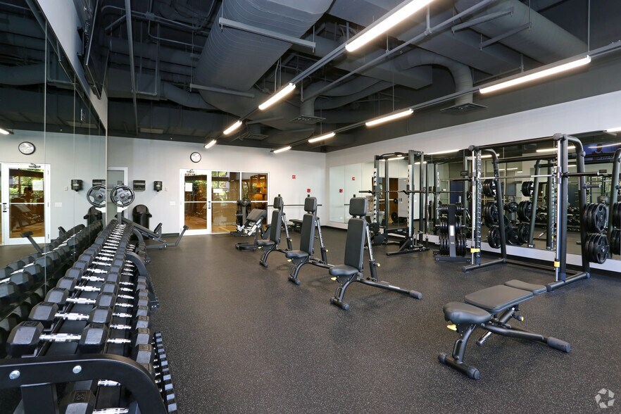 More Photos Of 540 N State St, Chicago Apartments For Lease