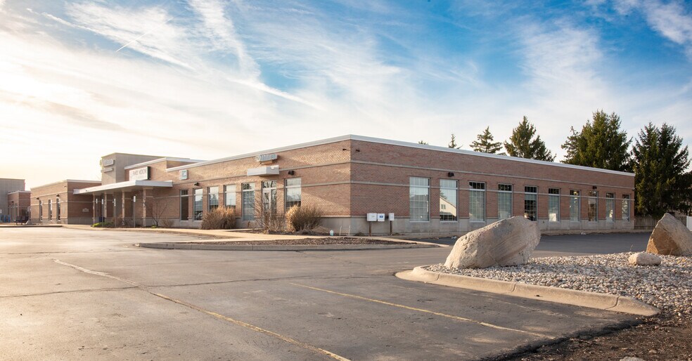 More Photos Of 1035 Charlevoix Dr, Grand Ledge Medical For Sale