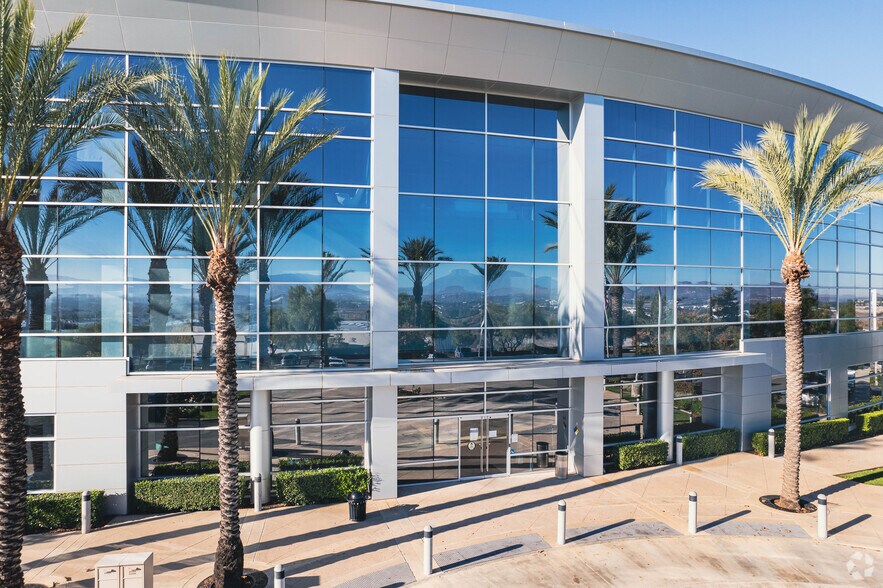 More Photos Of 42500 Winchester Rd, Temecula Distribution For Sale