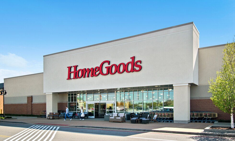 More Photos Of 1481 Coral Ridge Ave, Coralville Department Store For Sale