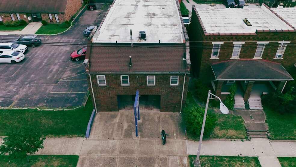 More Photos Of 1570 S High St, Columbus Storefront Retail Residential For Sale