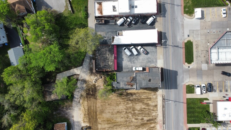 More Photos Of 2622 Woodson Rd, Overland Office Residential For Sale