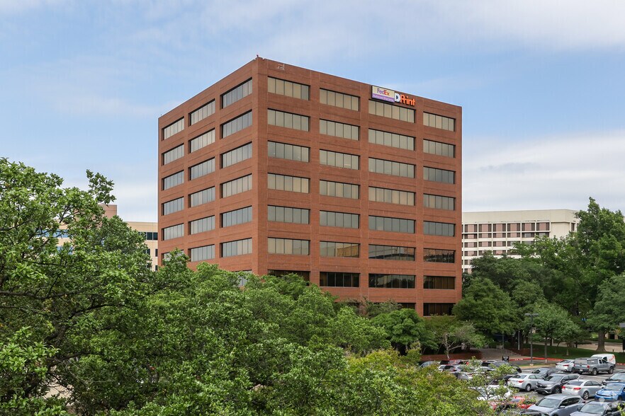 More Photos Of 14901 Quorum Dr, Dallas Office For Lease