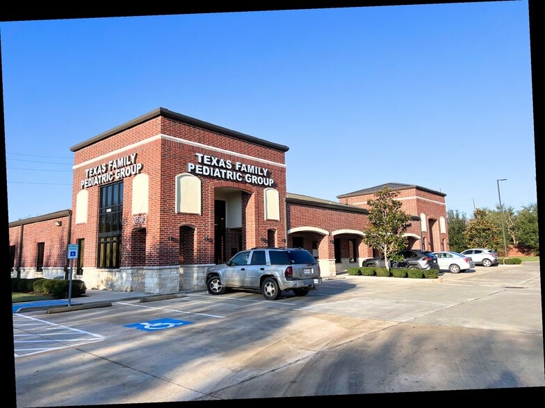 Primary Photo Of 20303 S University Blvd, Missouri City Medical For Lease
