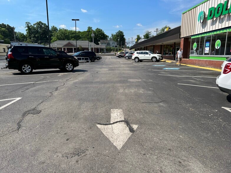 More Photos Of 523 E Main st, Scottsville General Retail For Sale