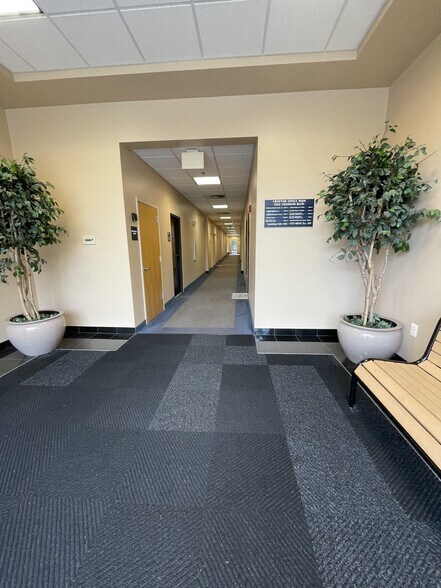 More Photos Of 1302 Cronson Blvd, Crofton Office For Sale