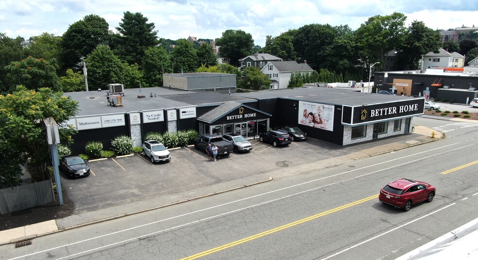 More Photos Of 574 Southbridge St, Worcester Storefront For Sale