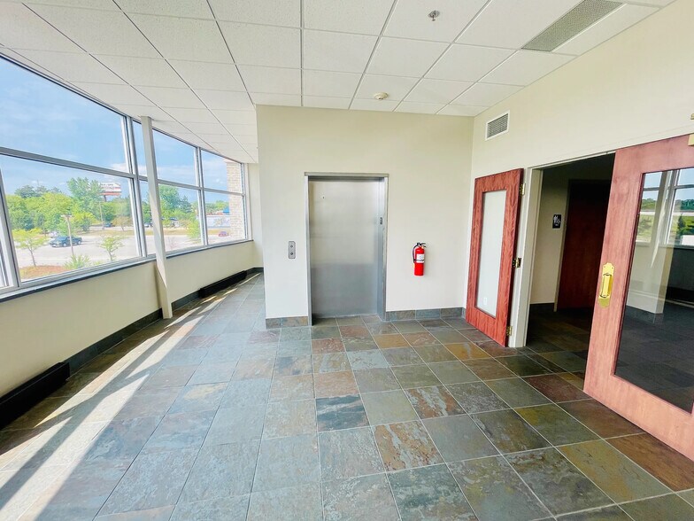 More Photos Of 10521 W Layton Ave, Greenfield Office For Sale