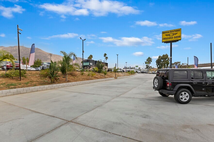 More Photos Of 21115 Box Springs Rd, Moreno Valley Auto Dealership For Sale