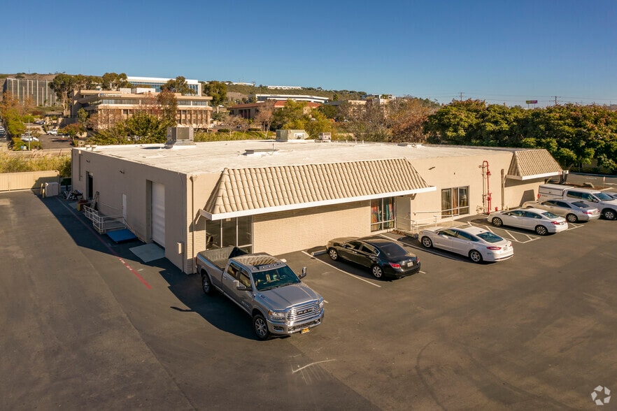 More Photos Of 10451-10455 Roselle St, San Diego Unknown For Lease