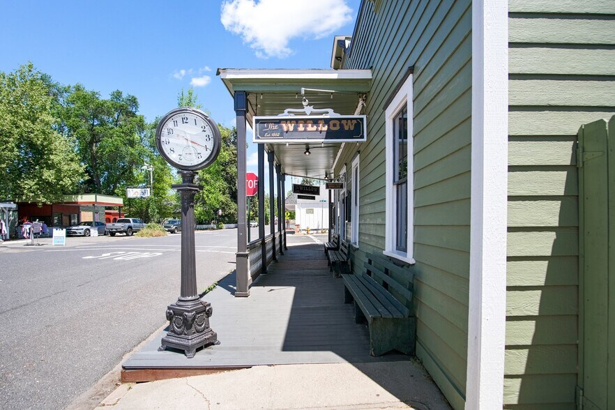 More Photos Of 18723 Main St, Jamestown General Retail For Sale