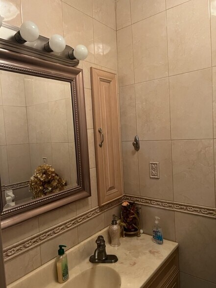 More Photos Of 413 16th St, Union City Multifamily For Sale