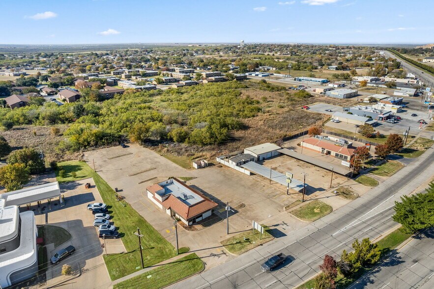 More Photos Of 3904 Sheppard Access Rd, Wichita Falls Specialty For Sale