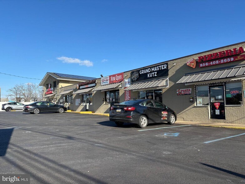 More Photos Of 801-819 Creek Rd, Bellmawr Unknown For Lease
