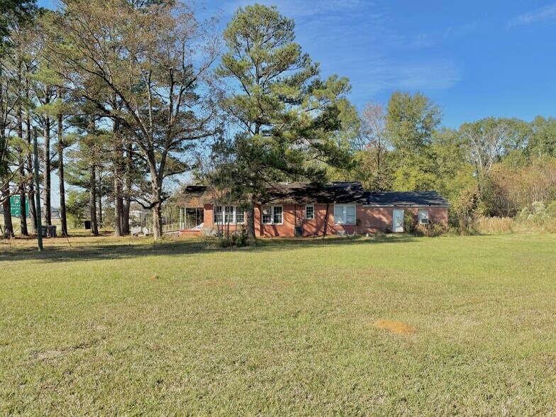 More Photos Of 66 Boyd Rd, Starkville Specialty For Sale