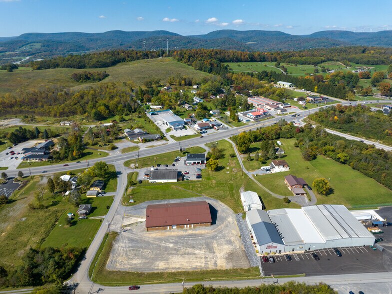 More Photos Of 338 Pound Ln, Duncansville Light Distribution For Lease