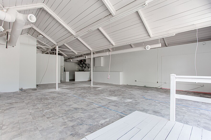 More Photos Of 1302 Donnelly Ave, Atlanta Freestanding For Lease