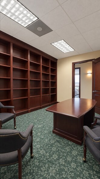 More Photos Of 2301 Longleaf Blvd, Lake Wales Office For Lease