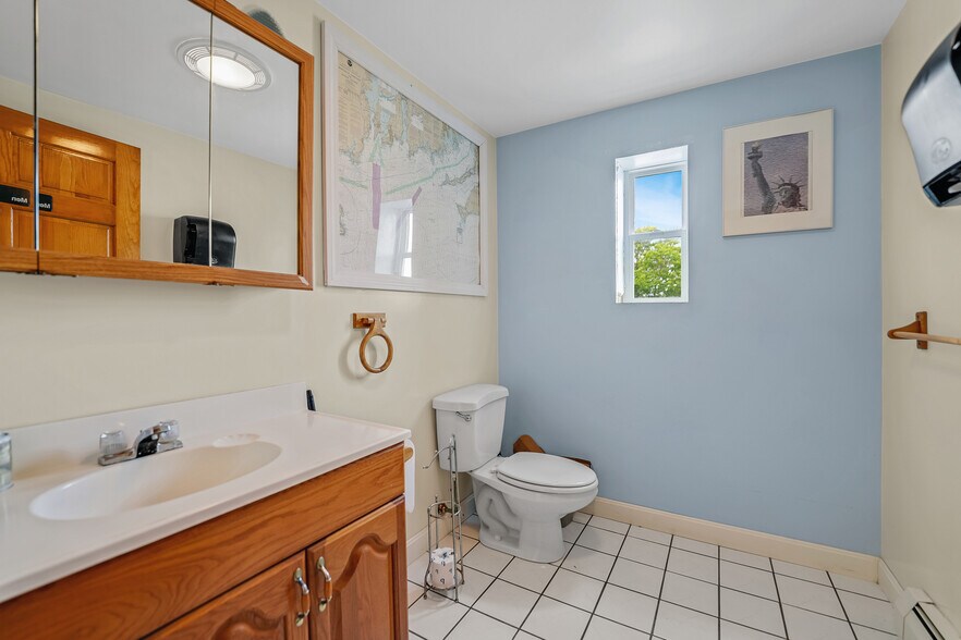 More Photos Of 86 Macarthur Dr, New Bedford Warehouse For Sale