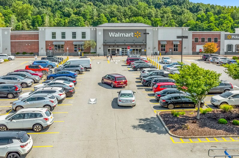 More Photos Of 439-441 Commerce Dr, Victor Unknown For Lease