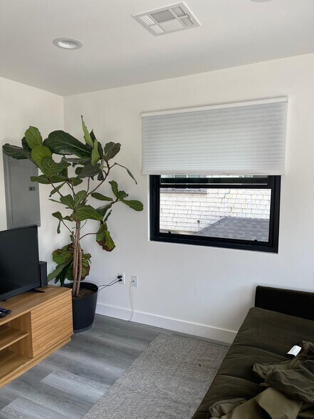 More Photos Of 1245 Crenshaw Blvd, Los Angeles Apartments For Sale