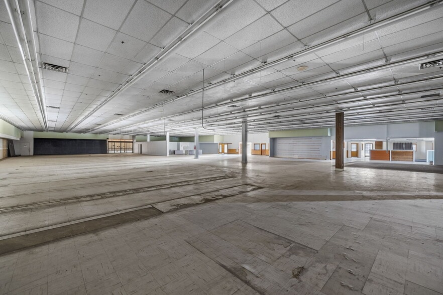 More Photos Of 1046 Twin View Blvd, Redding Industrial For Lease