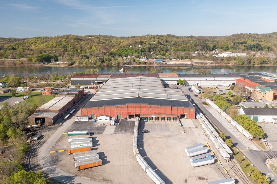 More Photos Of 111 Leetsdale Industrial Dr, Leetsdale Warehouse For Lease