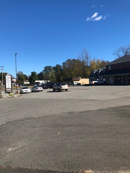 More Photos Of 484 Main St, Hampden Office For Lease