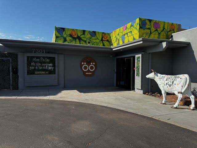 More Photos Of 7301 E Butherus Dr, Scottsdale Restaurant For Sale