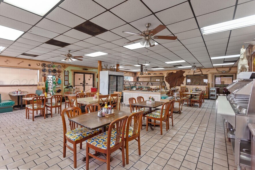 More Photos Of 103 Interstate 40, Shamrock Restaurant For Sale