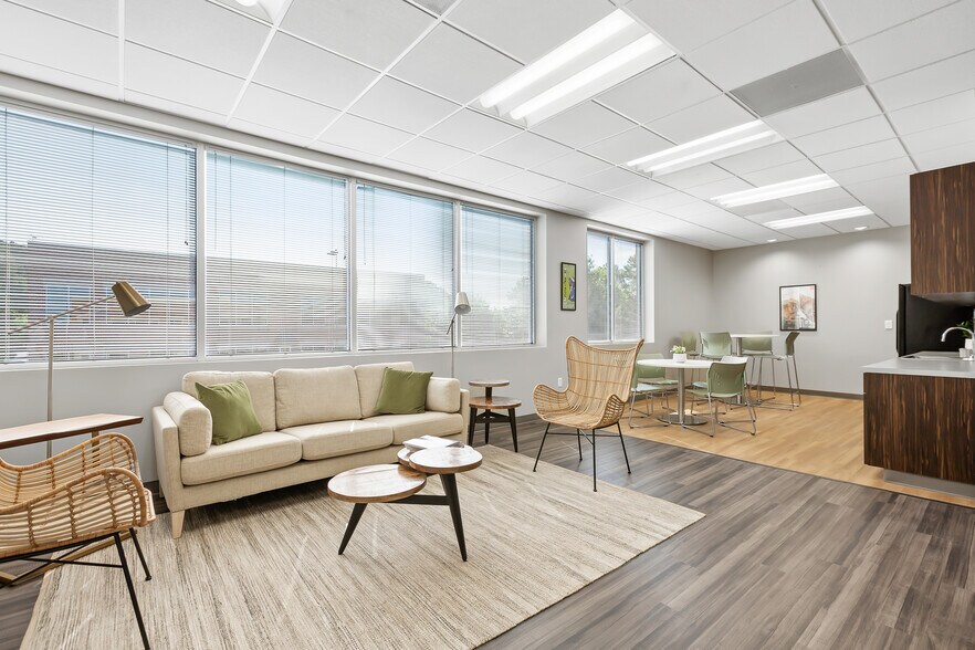 More Photos Of 1208 Pointe Centre Dr, Chattanooga Medical For Lease