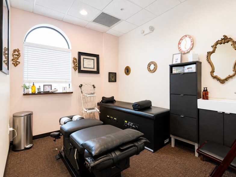 More Photos Of 213 S Dillard St, Winter Garden Medical For Sale