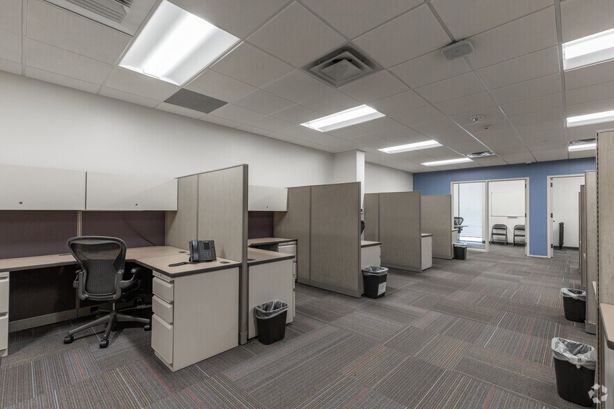 More Photos Of 8267 Elmbrook Dr, Dallas Office For Lease