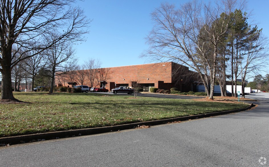 More Photos Of 625 Old Norcross Rd, Lawrenceville Warehouse For Lease