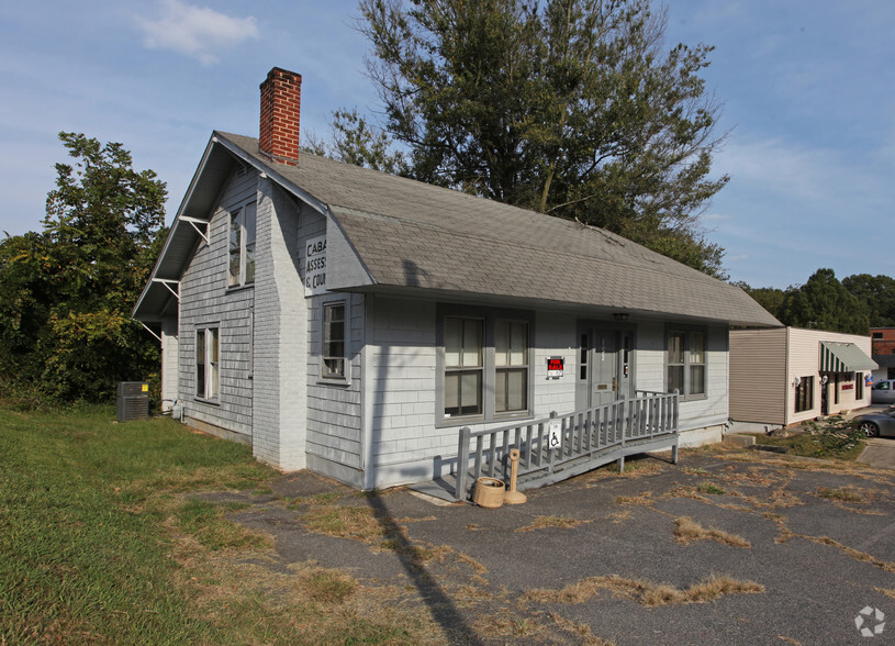 Primary Photo Of 152 Church St N, Concord Storefront Retail Office For Sale