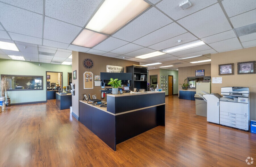 More Photos Of 1192 Vanderbilt Cir, Manteca Warehouse For Lease