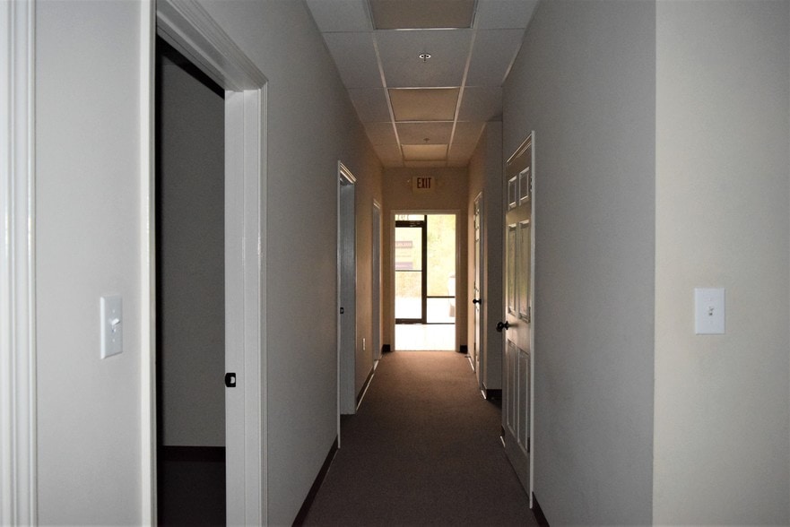 More Photos Of 193 Ashton Park Dr, Millbrook General Retail For Lease