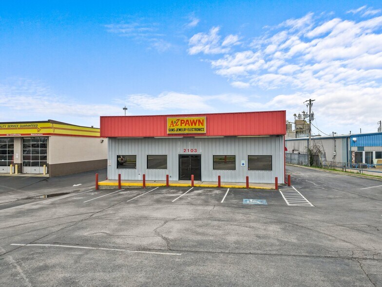 More Photos Of 2103 S Thompson St, Springdale Freestanding For Sale