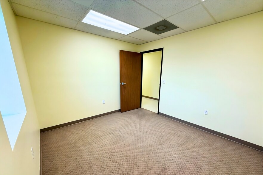 More Photos Of 601 Gilbertson St SE, Tioga Warehouse For Lease