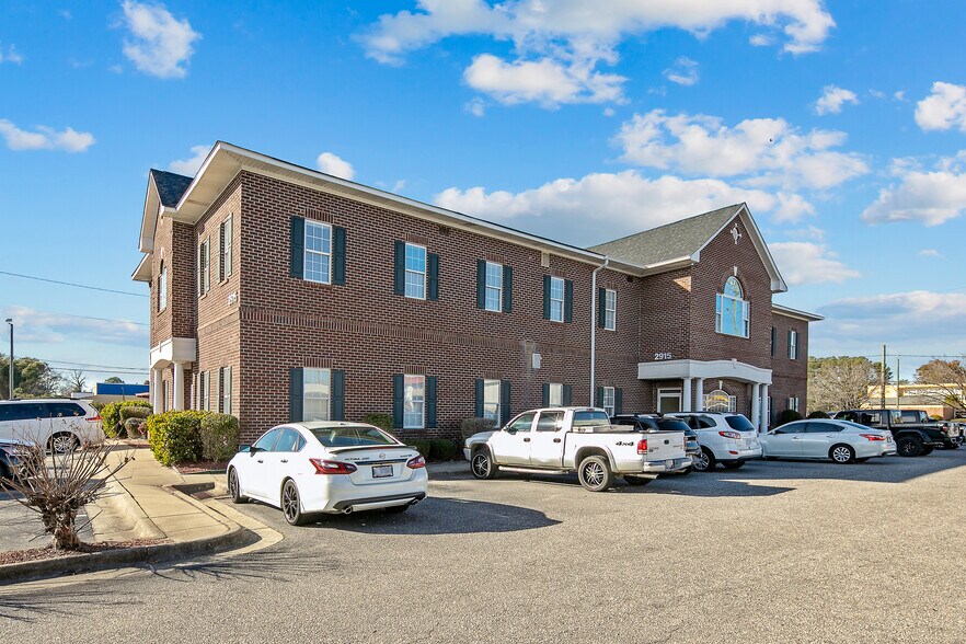 More Photos Of 2915 Raeford Rd, Fayetteville Medical For Lease