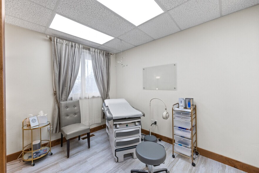 More Photos Of 1297 Burns Way, Kalispell Medical For Sale