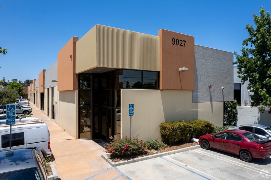 Primary Photo Of 9027 Canoga Ave, Canoga Park Manufacturing For Lease
