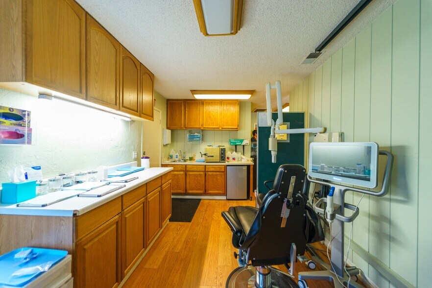 More Photos Of 919 E Grand Ave, Escondido Medical For Sale