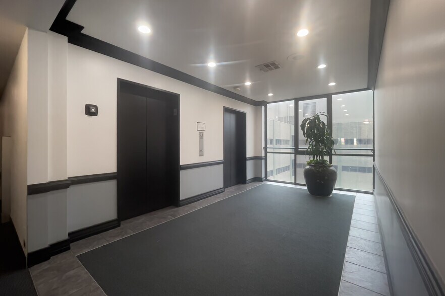 More Photos Of 8929-8939 S Sepulveda Blvd, Los Angeles Office For Lease