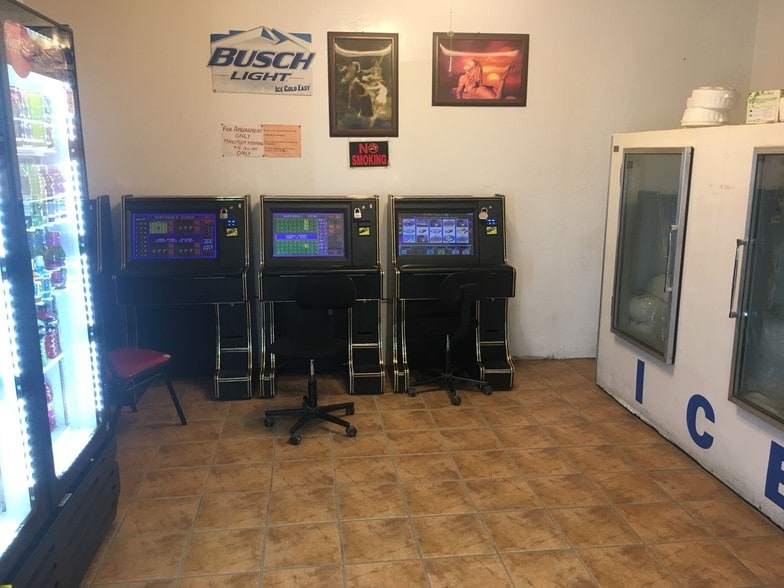 More Photos Of 742 Hwy 146, Dayton Convenience Store For Sale