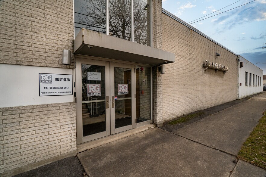 More Photos Of 59 Felton St, North Tonawanda Industrial For Sale