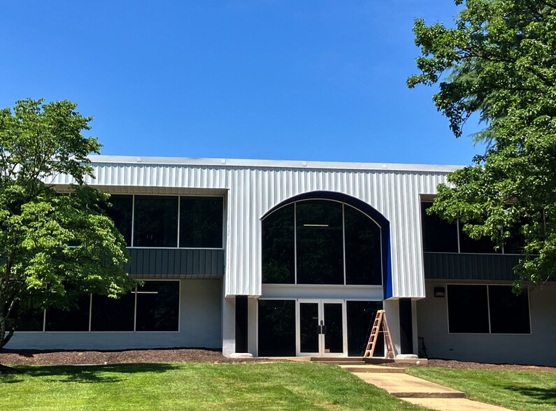 More Photos Of 7700-7730 Southern Dr, Springfield Warehouse For Lease