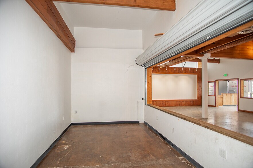 More Photos Of 2029 Broadway St, Eureka Storefront Retail Office For Sale