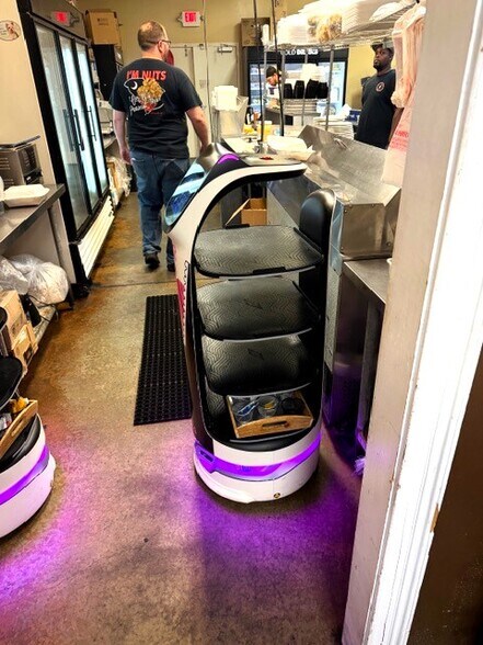 More Photos Of 3905 Fernandina Rd, Columbia Freestanding For Sale